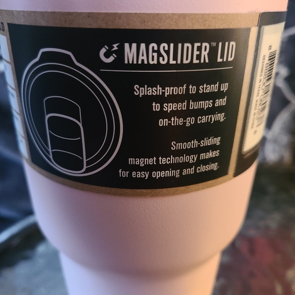 Yeti - Picture 4 of 5